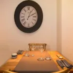 Proche du château d'Hardelot, de la forêt d'Ecault, de la plage et des golfs d’Hardelot, le restaurant l’Orée du bois vous accueille dans le village de Condette en Côte d’Opale.
Venez déguster une cuisine de saison dans un cadre zen et actuel.
